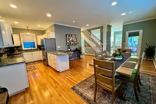 3530 S Corbett Ave, Portland, OR 97239 - Photo 3