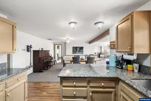 1589 Kenard St NW, Salem, OR 97304 - Photo 17