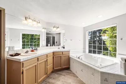 1589 Kenard St NW, Salem, OR 97304 - Photo 25