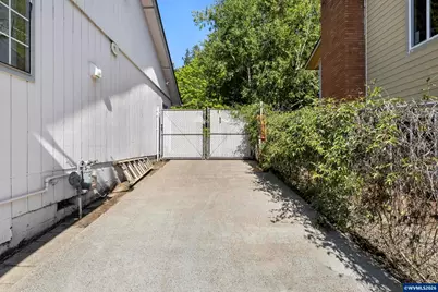 1589 Kenard St NW, Salem, OR 97304 - Photo 39