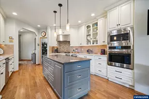 8306 Wheatland Rd NE, Keizer, OR 97303 - Photo 11