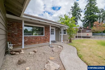 1975 E Pine St, Stayton, OR 97383 - Photo 3