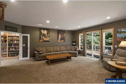 10102 Liberty Rd S, Salem, OR 97306 - Photo 13