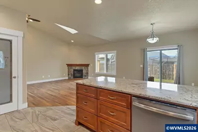 502 SW Augustus Dr, Dallas, OR 97338 - Photo 27
