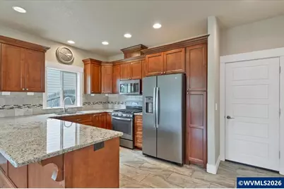 502 SW Augustus Dr, Dallas, OR 97338 - Photo 23