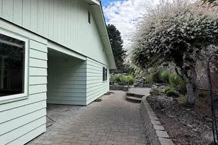 1852 Woodstock Cir NW, Salem, OR 97304 - Photo 21