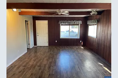 560 Warren St S, Monmouth, OR 97361 - Photo 19