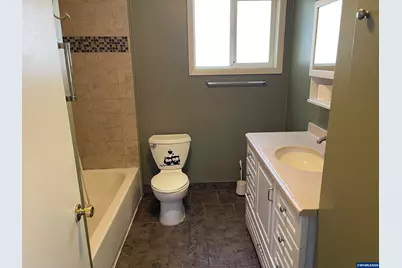 560 Warren St S, Monmouth, OR 97361 - Photo 17