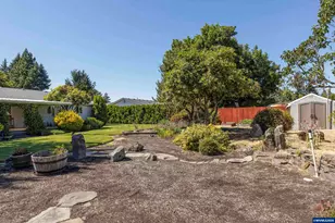 492 N Larch Ave, Stayton, OR 97383 - Photo 27