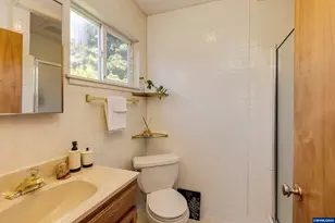 492 N Larch Ave, Stayton, OR 97383 - Photo 15