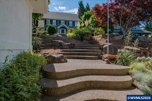 2469 Crestmont Cir S, Salem, OR 97302 - Photo 3