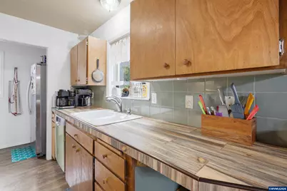 192 NW 58th St, Newport, OR 97365 - Photo 15