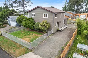 192 NW 58th St, Newport, OR 97365 - Photo 1