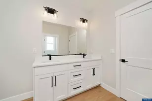 755 Emily Grace Ln SE, Salem, OR 97306 - Photo 35