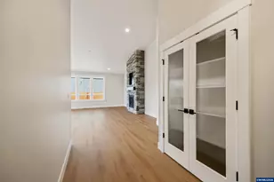 755 Emily Grace Ln SE, Salem, OR 97306 - Photo 17