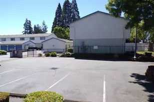 4792 Lancaster Dr NE, Salem, OR 97305 - Photo 23