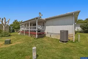 1999 Jansen Way, Woodburn, OR 97071 - Photo 31