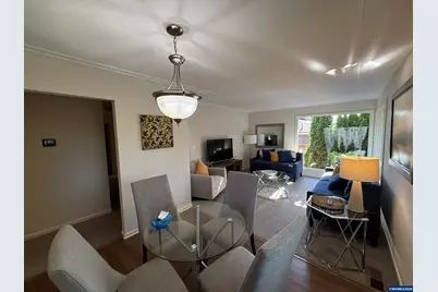 868 Charles Av S, Salem, OR 97302 - Photo 7