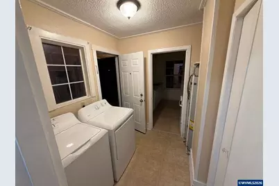2335 Walnut Av NE, Salem, OR 97301 - Photo 13