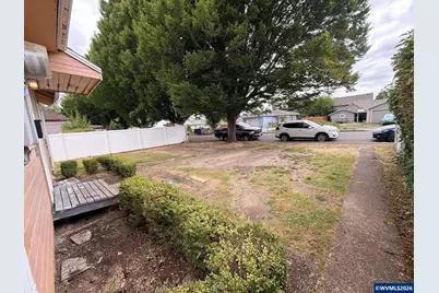 2335 Walnut Av NE, Salem, OR 97301 - Photo 9
