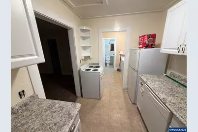 2335 Walnut Av NE, Salem, OR 97301 - Photo 11