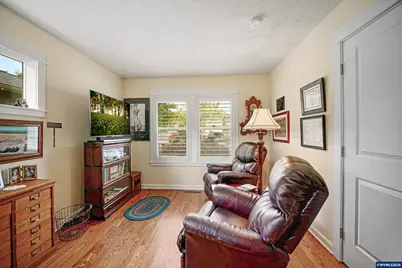 762 SE Saint Andrews Ln, Dallas, OR 97338 - Photo 9