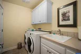 762 SE St Andrews Ln, Dallas, OR 97338 - Photo 11