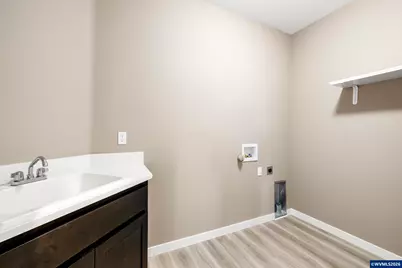 405 NE Berry St, Sublimity, OR 97385 - Photo 31