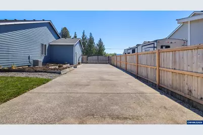 405 NE Berry St, Sublimity, OR 97385 - Photo 37