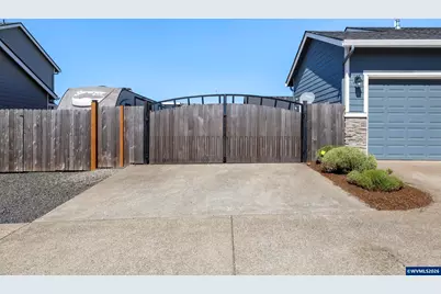 405 NE Berry St, Sublimity, OR 97385 - Photo 39