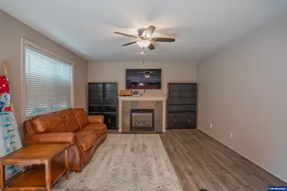 2333 Mountain River Dr, Lebanon, OR 97355 - Photo 5