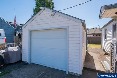 510 W Oak St, Lebanon, OR 97355 - Photo 23