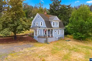 370 C St, Scotts Mills, OR 97375 - Photo 1