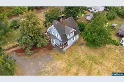 370 C St, Scotts Mills, OR 97375 - Photo 3