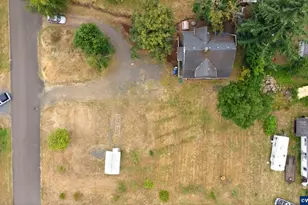 370 C St, Scotts Mills, OR 97375 - Photo 45