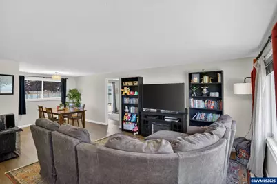 4527 Garden Ct SE, Salem, OR 97317 - Photo 7