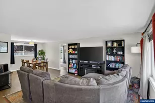 4527 Garden Ct SE, Salem, OR 97317 - Photo 7