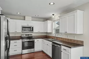 4862 Whitewater St NE, Salem, OR 97305 - Photo 15