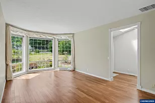 11045 James Way Dr SE, Aumsville, OR 97325 - Photo 9