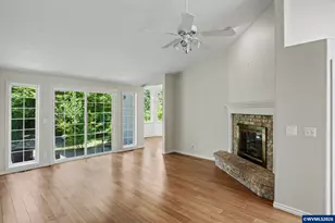 11045 James Way Dr SE, Aumsville, OR 97325 - Photo 13