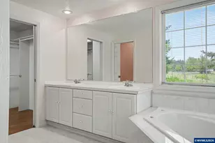11045 James Way Dr SE, Aumsville, OR 97325 - Photo 23