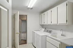11045 James Way Dr SE, Aumsville, OR 97325 - Photo 27