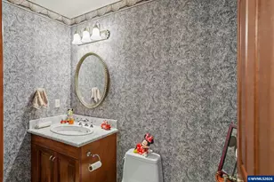 630 Eureka Ave, Silverton, OR 97381 - Photo 23