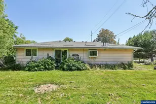 892 D St, Independence, OR 97351 - Photo 25