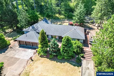 30992 Echo Hills Ter, Lebanon, OR 97355 - Photo 1