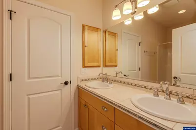 23522 Caffey Ln, Aurora, OR 97002 - Photo 15