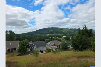 538 Starlight Wy, Philomath, OR 97370 - Photo 1