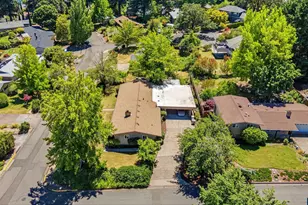 1740 NW Woodland Dr, Corvallis, OR 97330 - Photo 39