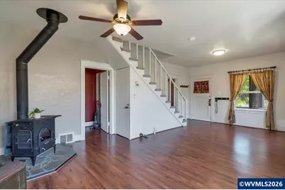 305 Mill St, Silverton, OR 97381 - Photo 15