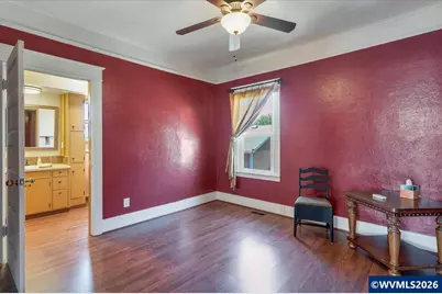 305 Mill St, Silverton, OR 97381 - Photo 17